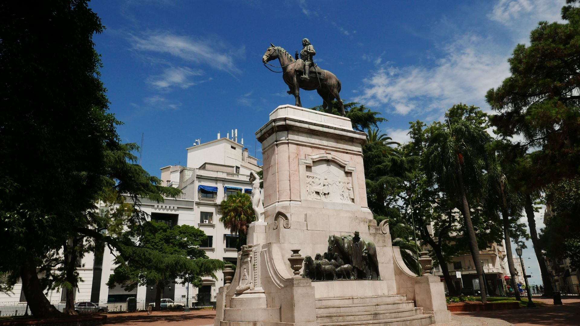 Qual a distância de Porto Alegre a Montevideo Qual a distância de Porto Alegre a Montevideo